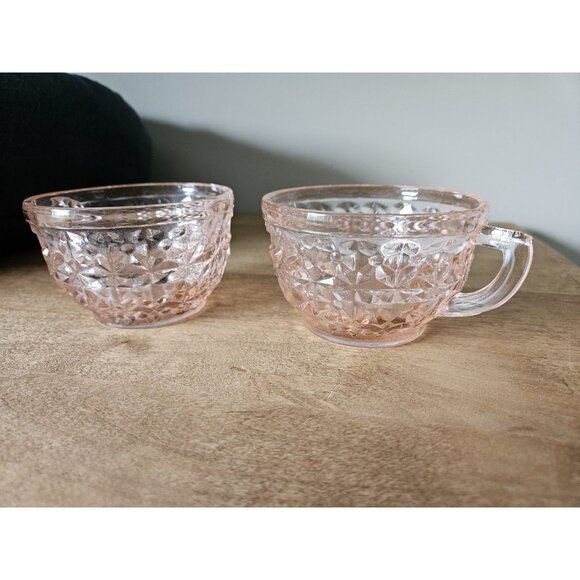 Vintage Pink Jeanette Glass Buttons & Bows Cups Set of 2 - Picture 2 of 8